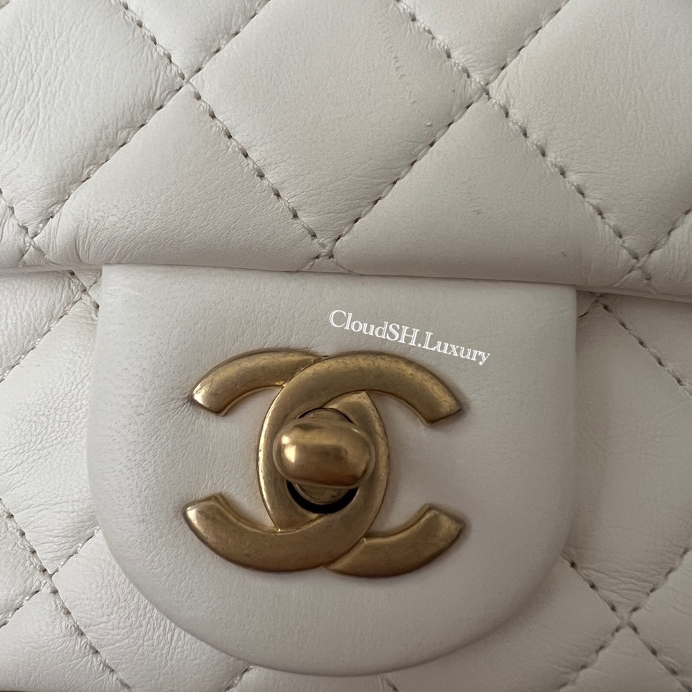 Auth Chanel White Pearl Crush Mini Square - Lambskin w/ Aged Gold Hardware - Picture 6 of 16